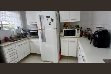 Casa à venda com 185m², 3 quartos e 2 vagas