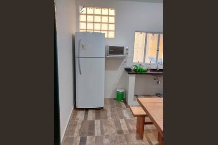 Casa à venda com 200m², 8 quartos e sem vaga