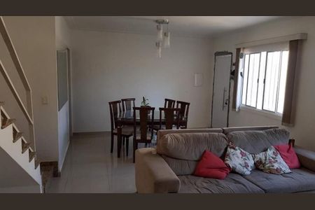 Casa à venda com 106m², 3 quartos e 2 vagas