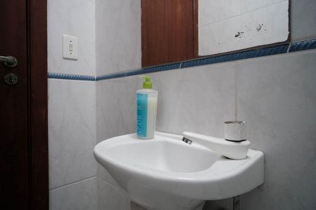 Casa à venda com 138m², 3 quartos e 4 vagasBanheiro Social