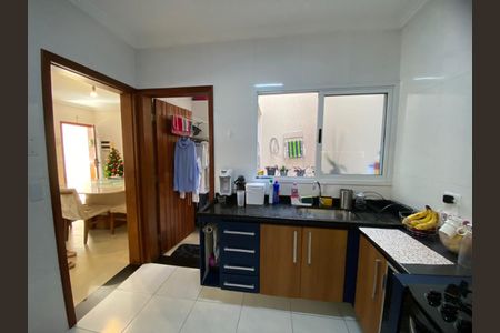 Casa à venda com 100m², 3 quartos e 2 vagas Casa à venda com 100m², 3 quartos e 2 vagasCozinha