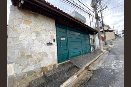 Casa à venda com 290m², 3 quartos e 5 vagasFachada 