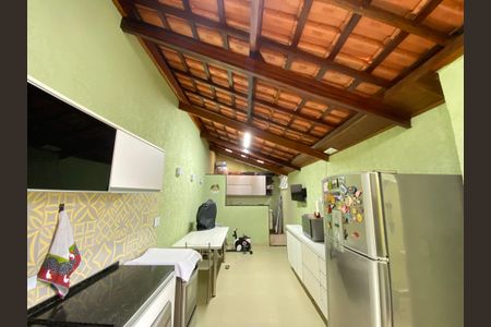 Casa à venda com 290m², 3 quartos e 5 vagasÁrea comum