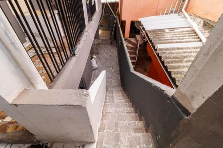 Casa para alugar com 50m², 1 quarto e sem vagaEscada