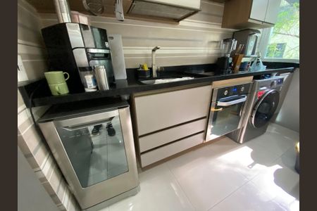 Apartamento à venda com 64m², 3 quartos e 3 vagasSala - Cozinha