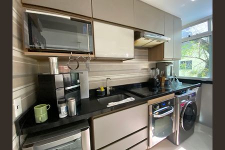 Apartamento à venda com 64m², 3 quartos e 3 vagasSala - Cozinha