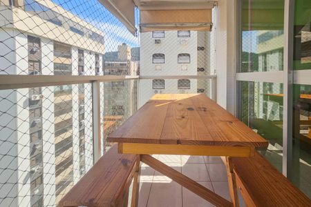 Apartamento para alugar com 118m², 3 quartos e 2 vagasVaranda - Sala