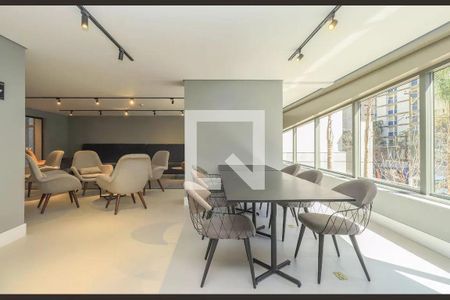 Apartamento à venda com 39m², 1 quarto e 1 vaga Apartamento à venda com 39m², 1 quarto e 1 vagaÁrea comum - Salão de festas