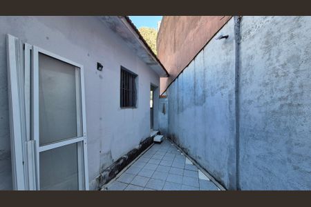 Casa à venda com 100m², 2 quartos e 1 vagaCorredor