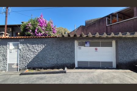 Casa à venda com 100m², 2 quartos e 1 vagaFachada