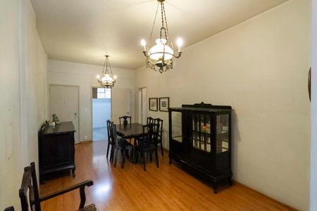 Apartamento à venda com 74m², 2 quartos e sem vagaSala