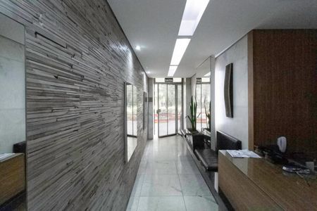 Apartamento à venda com 74m², 2 quartos e sem vagaHall social