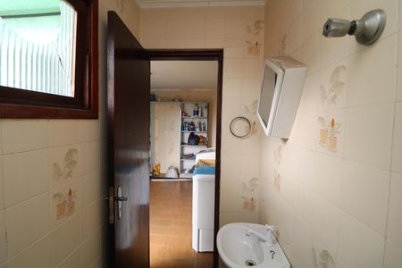 Casa para alugar com 250m², 3 quartos e 2 vagasBanheiro 2