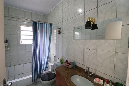 Casa para alugar com 250m², 3 quartos e 2 vagasBanheiro