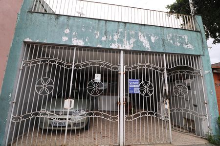 Casa para alugar com 250m², 3 quartos e 2 vagasFachada e placa