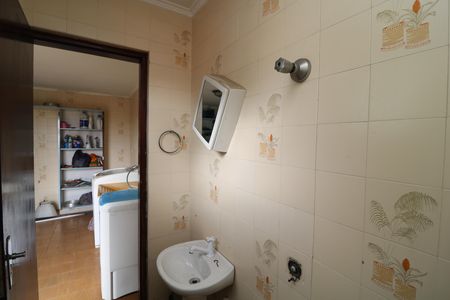 Casa para alugar com 250m², 3 quartos e 2 vagasBanheiro 2