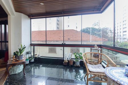 Apartamento à venda com 165m², 3 quartos e 4 vagasVaranda da Sala