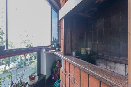 Apartamento à venda com 165m², 3 quartos e 4 vagasChurrasqueira