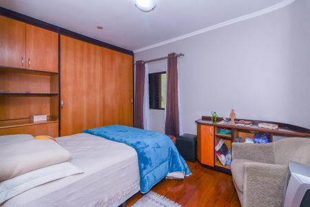 Casa à venda com 260m², 4 quartos e 4 vagas