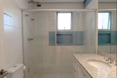Apartamento à venda com 157m², 3 quartos e 4 vagasBanheiro da Suíte 3