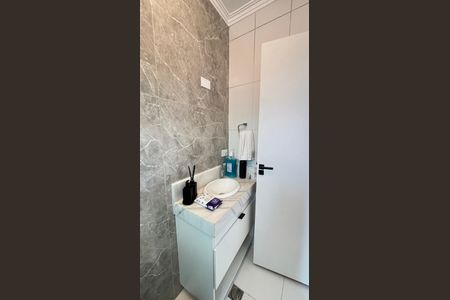 Apartamento à venda com 100m², 2 quartos e 2 vagasBanheiro da Suíte