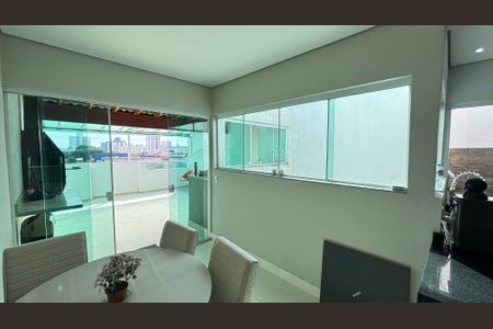 Apartamento à venda com 100m², 2 quartos e 2 vagasCobertura - Cozinha