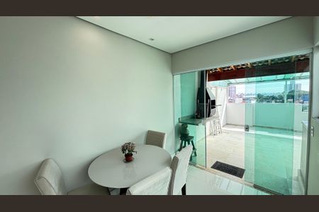 Apartamento à venda com 100m², 2 quartos e 2 vagasCobertura - Cozinha