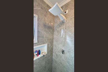 Apartamento à venda com 100m², 2 quartos e 2 vagasBanheiro da Suíte