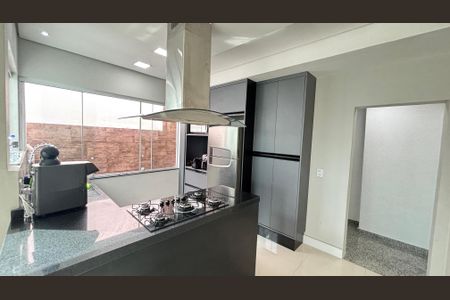 Apartamento à venda com 100m², 2 quartos e 2 vagasCobertura - Cozinha