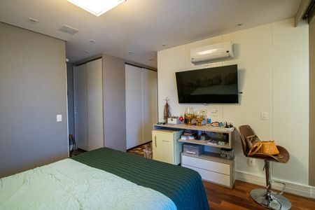 Apartamento à venda com 201m², 4 quartos e 4 vagasSuíte