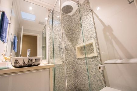 Apartamento à venda com 201m², 4 quartos e 4 vagasBanheiro social