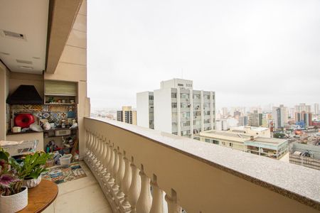 Apartamento à venda com 201m², 4 quartos e 4 vagasVaranda da sala