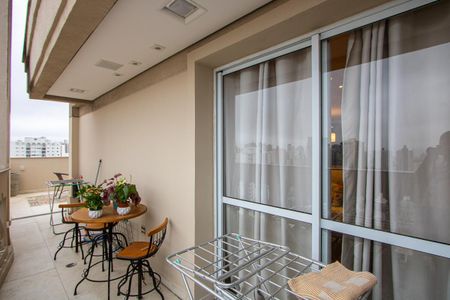 Apartamento à venda com 201m², 4 quartos e 4 vagasVaranda da sala