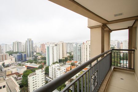 Apartamento à venda com 201m², 4 quartos e 4 vagasVaranda do Quarto 