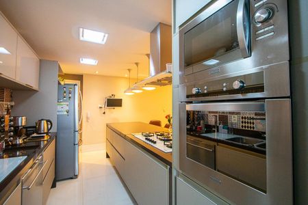 Apartamento à venda com 201m², 4 quartos e 4 vagasCozinha