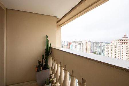 Apartamento à venda com 201m², 4 quartos e 4 vagasVaranda da Suíte