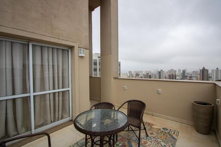 Apartamento à venda com 201m², 4 quartos e 4 vagasVaranda da sala