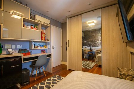 Apartamento à venda com 201m², 4 quartos e 4 vagasQuarto 3