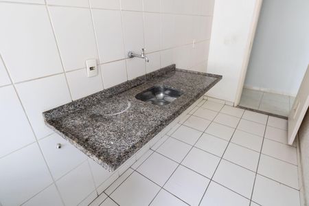 Apartamento para alugar com 51m², 2 quartos e 1 vaga Apartamento para alugar com 51m², 2 quartos e 1 vagaCozinha e Área de Serviço