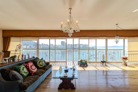 Apartamento à venda com 270m², 4 quartos e 2 vagasSala