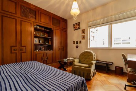 Apartamento à venda com 270m², 4 quartos e 2 vagasQuarto 1