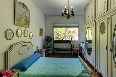 Apartamento à venda com 270m², 4 quartos e 2 vagasQuarto 2