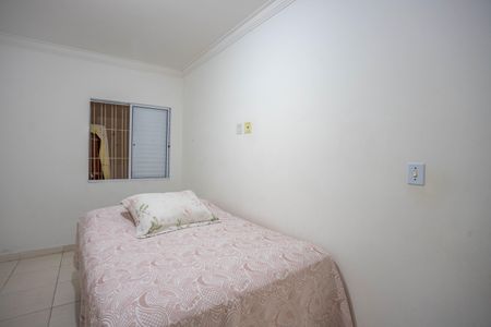 Casa à venda com 335m², 4 quartos e 2 vagasCasa 2 - quarto 2