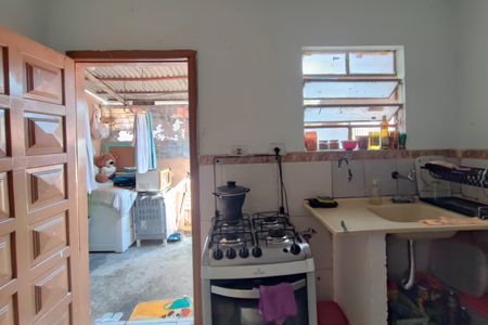 Casa à venda com 152m², 2 quartos e 2 vagas Casa à venda com 152m², 2 quartos e 2 vagasEdícula - Cozinha