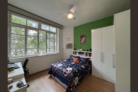 Apartamento à venda com 90m², 2 quartos e sem vagaSuíte