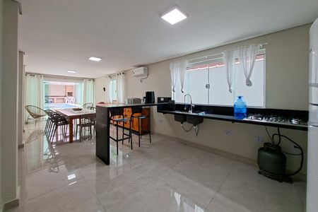 Casa para alugar com 350m², 5 quartos e 4 vagas Casa para alugar com 350m², 5 quartos e 4 vagasCozinha