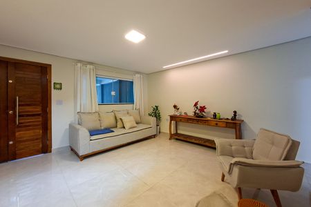 Casa para alugar com 350m², 5 quartos e 4 vagas Casa para alugar com 350m², 5 quartos e 4 vagasSala 1