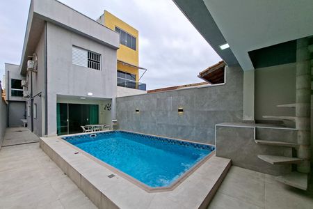 Casa para alugar com 350m², 5 quartos e 4 vagas Casa para alugar com 350m², 5 quartos e 4 vagasPiscina