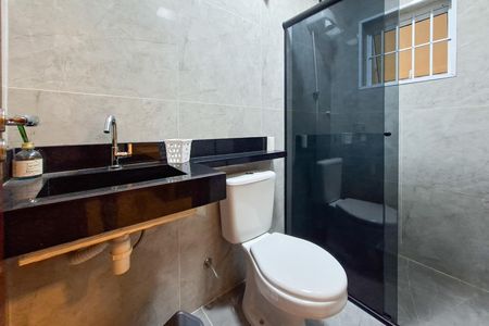 Casa para alugar com 350m², 5 quartos e 4 vagas Casa para alugar com 350m², 5 quartos e 4 vagasBanheiro da Suíte 2