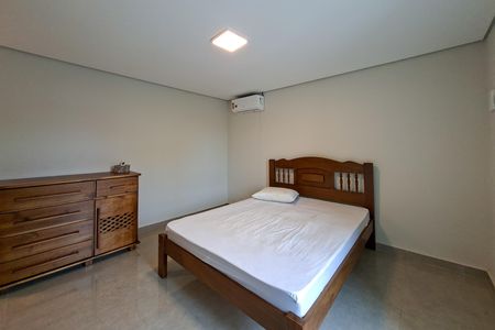 Casa para alugar com 350m², 5 quartos e 4 vagas Casa para alugar com 350m², 5 quartos e 4 vagasSuíte 1